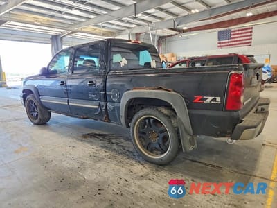 Drugie zdjęcie samochodu z przodu: 2004 CHEVROLET SILVERADO K1500 VIN:2GCEK13T441304597 - miniatura