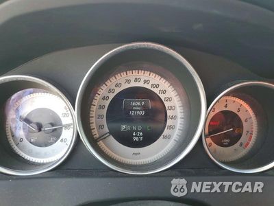 Zdjęcie 9 z 12 samochodu: 2014 MERCEDES-BENZ C 250 VIN:WDDGF4HB1EA953558 - miniatura