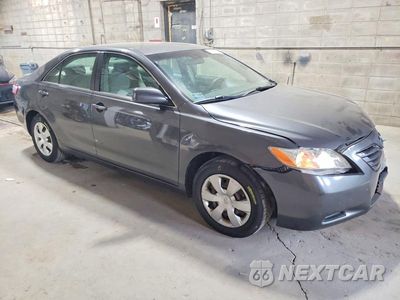 Czwarte zdjęcie samochodu z boku: 2007 TOYOTA CAMRY LE VIN:4T1BE46K07U014828 - miniatura