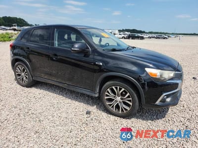 Czwarte zdjęcie samochodu z boku: 2016 MITSUBISHI OUTLANDER SPORT ES VIN:JA4AP3AU1GZ037996 - miniatura