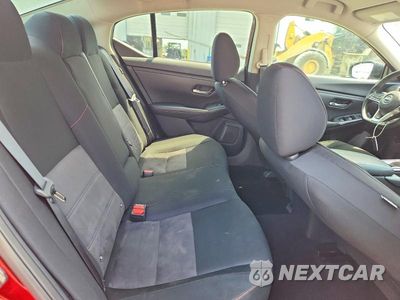 Zdjęcie 10 z 13 samochodu: 2025 NISSAN SENTRA SR VIN:3N1AB8DV4SY236875 - miniatura