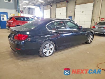 Trzecie zdjęcie samochodu z tyłu: 2012 BMW 5 SERIES 528I VIN:WBAXH5C55CDW08960 - miniatura