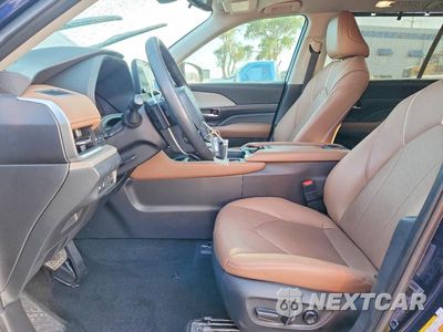 Zdjęcie 7 z 13 samochodu: 2026 TOYOTA GRAND HIGHLANDER PLATINUM VIN:5TDAAAB53TS108677 - miniatura