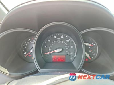 Zdjęcie 9 z 12 samochodu: 2017 KIA RIO LX VIN:KNADM4A32H6074743 - miniatura