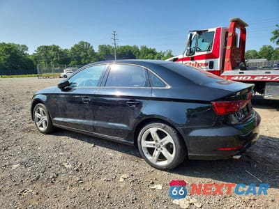 Drugie zdjęcie samochodu z przodu: 2018 AUDI A3 PREMIUM VIN:WAUAUGFF9J1028739 - miniatura