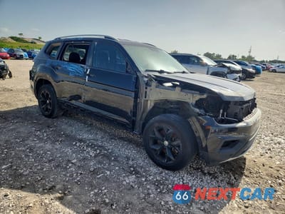 Czwarte zdjęcie samochodu z boku: 2018 VOLKSWAGEN ATLAS S VIN:1V2AP2CA2JC541193 - miniatura