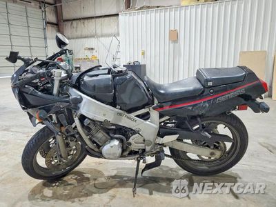 Trzecie zdjęcie samochodu z tyłu: 1989 YAMAHA FZR600 VIN:JYA3HHE0XKA004272 - miniatura