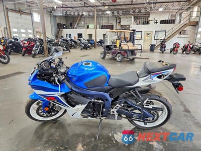 Trzecie zdjęcie samochodu z tyłu: 2011 SUZUKI GSX-R600 VIN:JS1GN7FA1B2101767 - miniatura