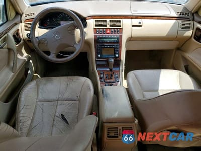 Zdjęcie 8 z 12 samochodu: 2000 MERCEDES-BENZ E 430 VIN:WDBJF70J4YB010436 - miniatura