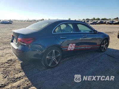 Trzecie zdjęcie samochodu z tyłu: 2022 MERCEDES-BENZ A 220 VIN:W1K3G4EB9NJ326154 - miniatura