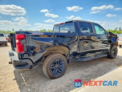 Trzecie zdjęcie samochodu z tyłu: 2019 CHEVROLET SILVERADO K1500 LT TRAIL BOSS VIN:3GCPYFEDXKG204518 - miniatura