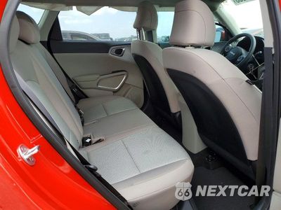 Zdjęcie 10 z 12 samochodu: 2022 KIA SOUL LX VIN:KNDJ23AU9N7162998 - miniatura