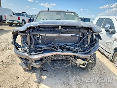 Piąte zdjęcie samochodu w środku: 2022 RAM 2500 LARAMIE VIN:3C6UR5NL7NG240826 - miniatura