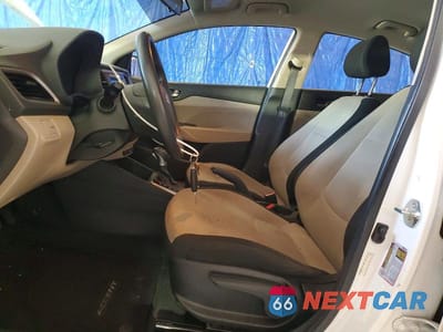 Zdjęcie 7 z 12 samochodu: 2019 HYUNDAI ACCENT SE VIN:3KPC24A38KE088183 - miniatura