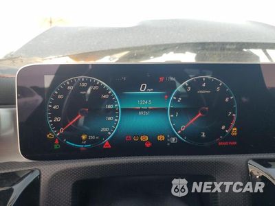 Zdjęcie 9 z 12 samochodu: 2020 MERCEDES-BENZ CLA 45 AMG VIN:WDD5J5DB8LN070466 - miniatura