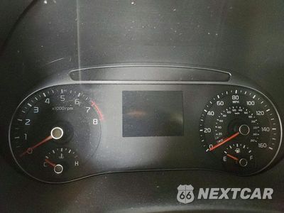 Zdjęcie 9 z 12 samochodu: 2022 KIA SOUL LX VIN:KNDJ23AU0N7163358 - miniatura