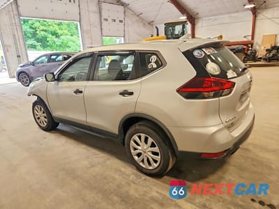 Drugie zdjęcie samochodu z przodu: 2018 NISSAN ROGUE S VIN:KNMAT2MV4JP553952 - miniatura