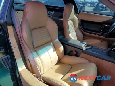Zdjęcie 10 z 12 samochodu: 1995 CHEVROLET CORVETTE VIN:1G1YY22P3S5118379 - miniatura