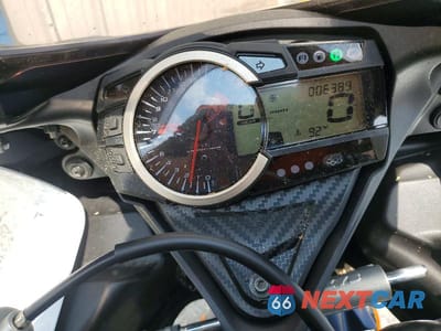 Zdjęcie 7 z 9 samochodu: 2025 SUZUKI GSX-R600 VIN:JS1GN7FA8S7100778 - miniatura