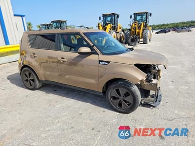 Czwarte zdjęcie samochodu z boku: 2016 KIA SOUL BASE VIN:KNDJN2A21G7285570 - miniatura