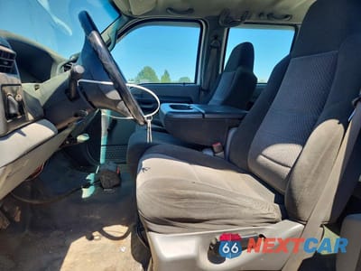 Zdjęcie 7 z 12 samochodu: 2002 FORD F350 SUPER DUTY VIN:1FDWW37F82ED28482 - miniatura