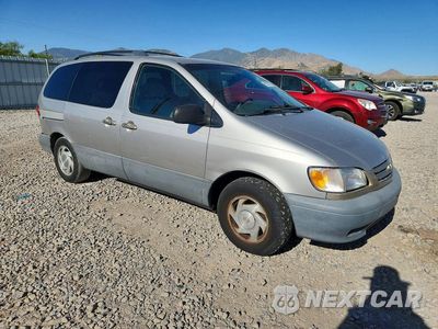 Czwarte zdjęcie samochodu z boku: 2001 TOYOTA SIENNA LE VIN:4T3ZF13C21U368260 - miniatura