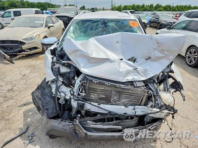 Piąte zdjęcie samochodu w środku: 2018 CHEVROLET EQUINOX PREMIER VIN:2GNAXMEV4J6242057 - miniatura