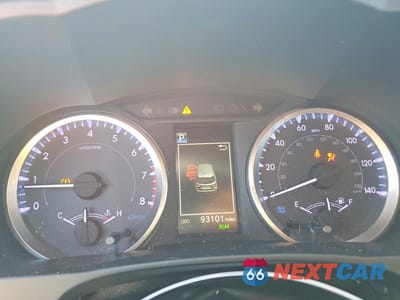 Zdjęcie 9 z 12 samochodu: 2019 TOYOTA HIGHLANDER LE PLUS VIN:5TDZZRFH2KS330611 - miniatura