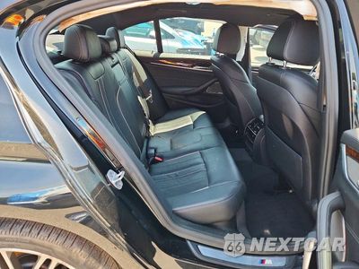Zdjęcie 10 z 12 samochodu: 2017 BMW 540 XI VIN:WBAJE7C32HG479302 - miniatura