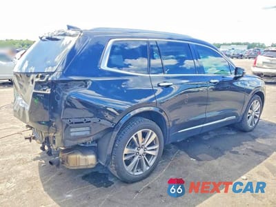 Trzecie zdjęcie samochodu z tyłu: 2022 CADILLAC XT6 PREMIUM LUXURY VIN:1GYKPCRS5NZ102563 - miniatura