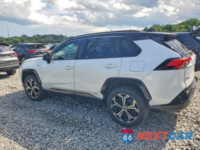 Drugie zdjęcie samochodu z przodu: 2021 TOYOTA RAV4 PRIME XSE VIN:JTMFB3FV5MD012071 - miniatura