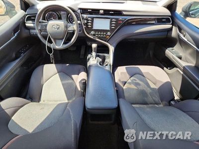 Zdjęcie 8 z 12 samochodu: 2019 TOYOTA CAMRY L VIN:4T1B11HK0KU706135 - miniatura