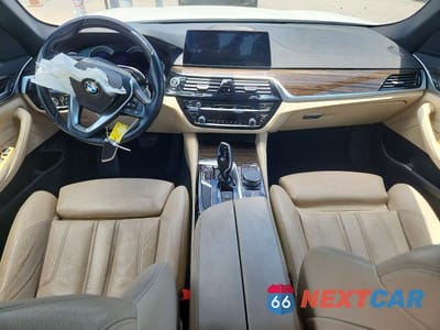 Zdjęcie 8 z 12 samochodu: 2019 BMW 530 I VIN:WBAJA5C5XKWW18753 - miniatura