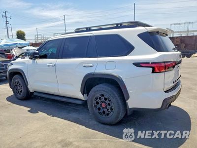 Drugie zdjęcie samochodu z przodu: 2024 TOYOTA SEQUOIA TRD PRO VIN:7SVAAABA7RX038557 - miniatura