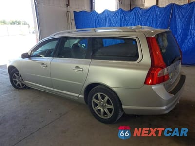 Drugie zdjęcie samochodu z przodu: 2010 VOLVO V70 3.2 VIN:YV1982BW5A1159910 - miniatura