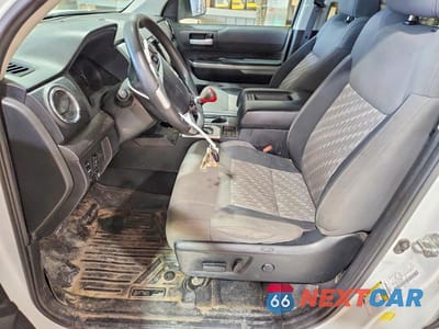 Zdjęcie 7 z 12 samochodu: 2021 TOYOTA TUNDRA SR5 VIN:5TFDY5F14MX959079 - miniatura