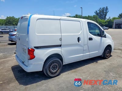 Trzecie zdjęcie samochodu z tyłu: 2017 NISSAN NV200 SV VIN:3N6CM0KN5HK714072 - miniatura