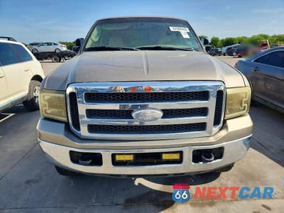 Piąte zdjęcie samochodu w środku: 2005 FORD F250 SUPER DUTY VIN:1FTSW21P35EB23512 - miniatura