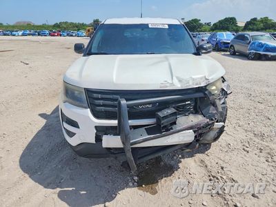 Piąte zdjęcie samochodu w środku: 2016 FORD EXPLORER POLICE INTERCEPTOR VIN:1FM5K8AR5GGC50651 - miniatura