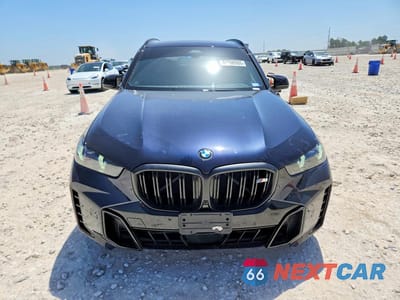 Piąte zdjęcie samochodu w środku: 2026 BMW X5 M60I VIN:5UX33EU04T9220719 - miniatura