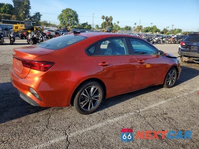 Trzecie zdjęcie samochodu z tyłu: 2024 KIA FORTE LXS VIN:3KPF24AD5RE704146 - miniatura