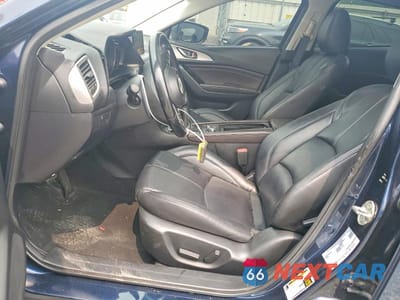 Zdjęcie 7 z 13 samochodu: 2017 MAZDA 3 VIN:3MZBN1L31HM143566 - miniatura