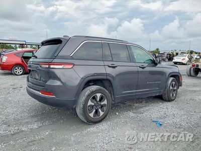 Trzecie zdjęcie samochodu z tyłu: 2024 JEEP GRAND CHEROKEE LIMITED 4XE VIN:1C4RJYB65RC170953 - miniatura