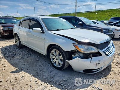 Czwarte zdjęcie samochodu z boku: 2011 CHRYSLER 200 TOURING VIN:1C3BC1FG9BN623461 - miniatura