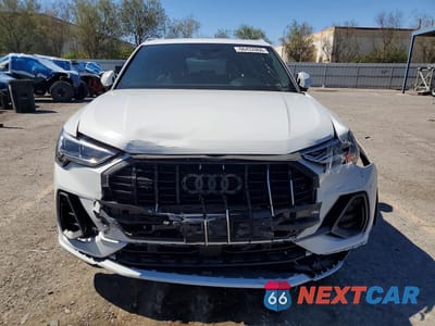 Piąte zdjęcie samochodu w środku: 2019 AUDI Q3 PREMIUM PLUS S-LINE VIN:WA1EECF31K1074836 - miniatura