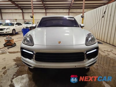 Piąte zdjęcie samochodu w środku: 2019 PORSCHE CAYENNE VIN:WP1AA2AY1KDA03095 - miniatura