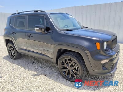 Czwarte zdjęcie samochodu z boku: 2023 JEEP RENEGADE ALTITUDE VIN:ZACNJDE14PPP33228 - miniatura