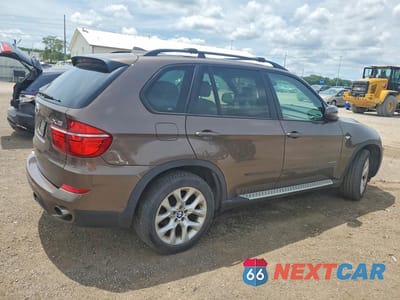 Trzecie zdjęcie samochodu z tyłu: 2013 BMW X5 XDRIVE35I VIN:5UXZV4C58D0B02368 - miniatura