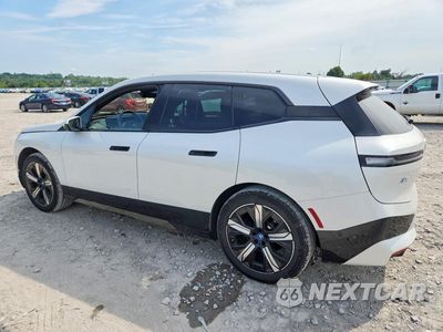 Drugie zdjęcie samochodu z przodu: 2025 BMW IX XDRIVE50 VIN:WB523CF03SCT79288 - miniatura