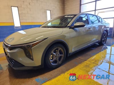 2025 KIA K4 LXS 3KPFT4DEXSE044838 - główne zdjęcie licytacji z USA - miniatura